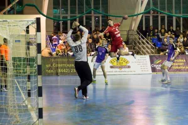 Волгоградский «Каустик» в Уфе победил аутсайдера российской Суперлиги