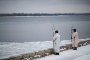 Волгоградцам напомнили о мерах безопасности во время крещенских купаний