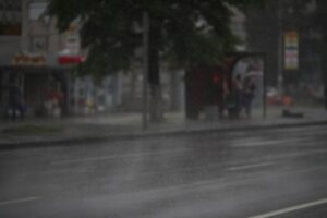 МЧС предупредило волгоградцев о ливнях и тумане 23 сентября