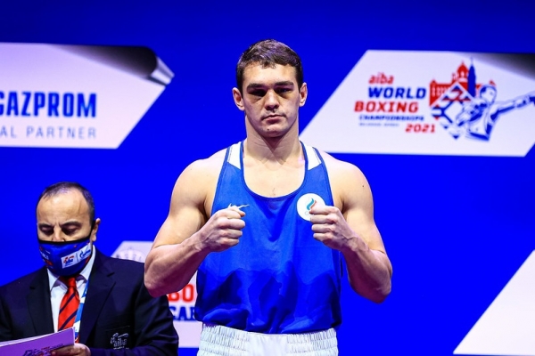 Российский боксер выиграл золото чемпионата мира
