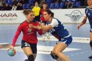 Волгоградские гандболистки разгромили оппоненток из Башкирии