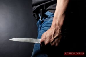 В Камышине безработный с ножом ограбил случайную квартиру