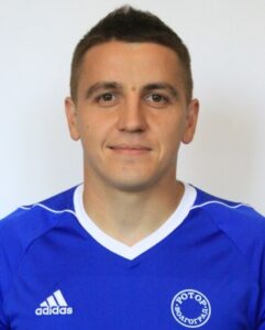 Футболисты волгоградского «Ротора» тренируются с хорошим настроением