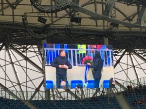 В Волгограде на матче «Ротора» парень сделал предложение возлюбленной