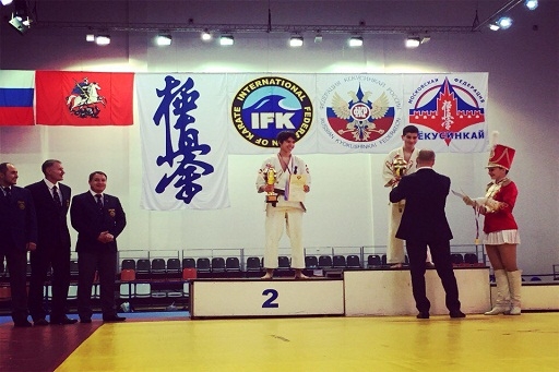 Волгоградские каратисты привезли из столицы 5 наград
