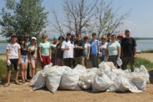 За полгода в Волгоградской области прошло 250 акций по уборке мусора с берегов рек