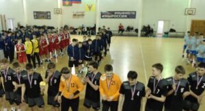 Волгоградские гандболисты проиграли в финале первенства страны