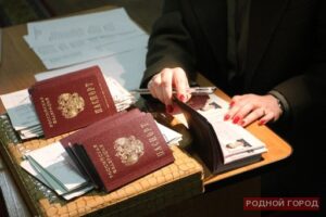 Волгоградка пыталась предоставить фиктивную прописку 2 иностранцам
