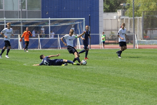 В Волгограде сыграли юноши «Ротора» и «ФШ имени Леонида Слуцкого»