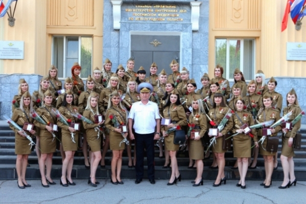 Регулировщиц из Волгограда наградили памятными знаками