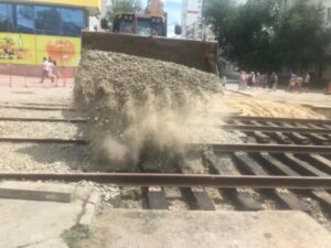 В Волгограде на улице Глазкова восстановили трамвайное полотно