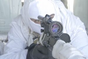 На полигоне Прудбой в Волгоградской области прошла тренировка снайперов