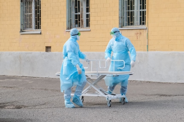 124 человека заболели и 5 умерли от COVID-19 в Волгоградской области