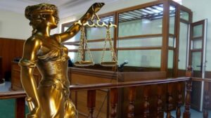 В Волгограде начальник грузовой станции получил 7,5 лет за взятки