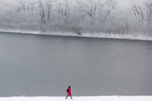 Волгоградцам напомнили о правилах безопасности на воде в весенний период