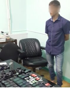 Волгоградец пытался пронести в колонию 80 запрещенных предметов