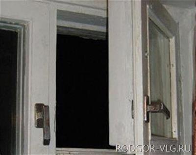 215 тысяч рублей украли из ЦРБ в Волгоградской области