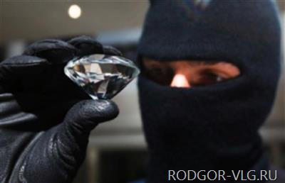 В Волгограде женщина-сторож ювелирного магазина не заметила вора