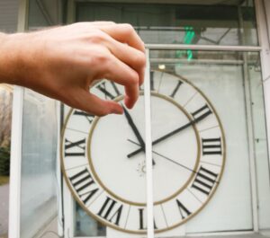 Волгоградская область вернется в московский часовой пояс