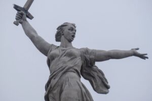 В Волгограде монументу «Родина-мать зовет!» исполняется 55 лет