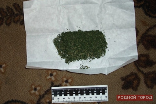 Под Волгоградом полевод хранил 130 граммов марихуаны на работе