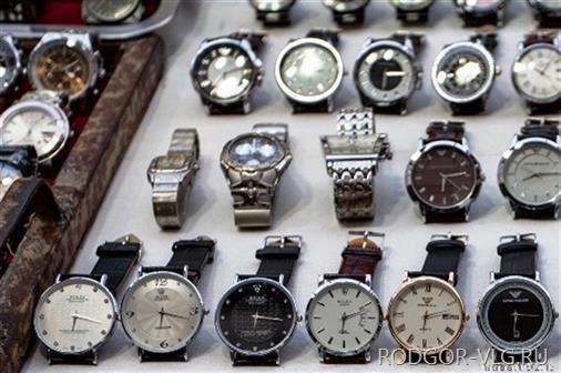 Под Волгоградом бизнесмен продавал часы-фальшивки