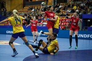 Российские гандболистки проиграли румынкам