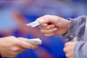 В Волгограде подросток продавал наркотики у областной наркобольницы