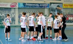Волгоградские гандболисты обыграли соперников из столицы