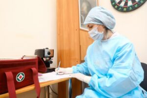 В Волгограде врачей планируют доставлять к пациентам на такси