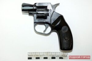 Волгоградец продал полицейскому пистолет за тысячу рублей