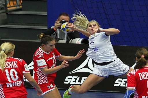 Сборная России по гандболу начала чемпионат Европы с победы