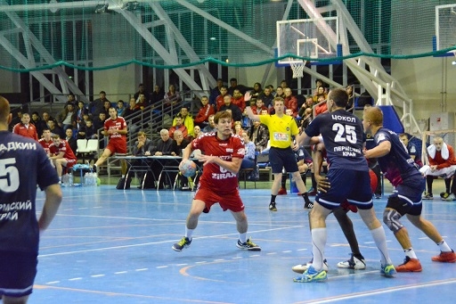Волгоградский «Каустик» одолел вице-чемпионов России
