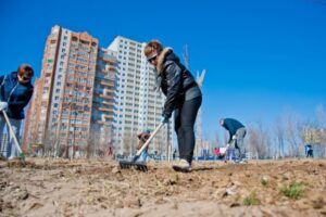 В Волгограде успешно прошли общегородские субботники