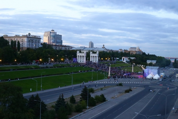 10 сентября на набережной в Волгограде организовали фестиваль искусств