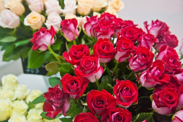 Сколько будут стоить цветы к 8 Марта в Волгограде