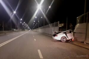 В страшной ночной аварии с Audi A7 пострадали пятеро волгоградцев