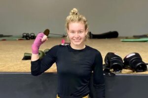 Волгоградка одержала очередную победу среди профессионалов в ММА