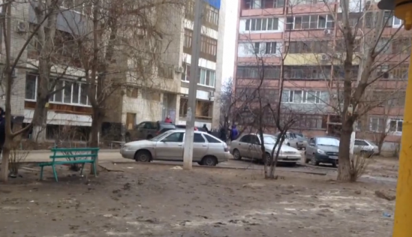 Волгоградец, удерживавший экс-супругу в заложницах, застрелился