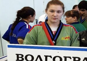 Волгоградка победила на первенстве России среди юниоров по борьбе на поясах