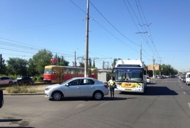 Кондуктор автобуса пострадала в ДТП в Краснооктябрьском районе
