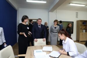 Бочаров отметил важность интерактивных технологий в обучении