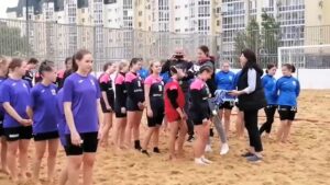 Волгоградские гандболистки-пляжницы взяли серебро первенства РФ