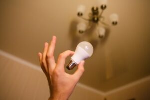 Свет отключат в 5 районах Волгограда 6 июля