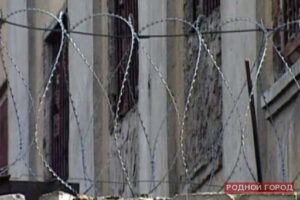 В Волгоградской области в СИЗО на одеяле повесился арестованный
