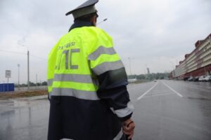 В центре Волгограда водитель сбил у магазина 78-летнюю женщину и скрылся