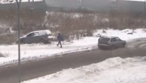 Похитители колес из Волгограда попали на видео