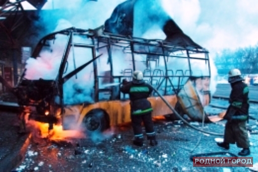 В Волгоградской области сгорел рейсовый автобус