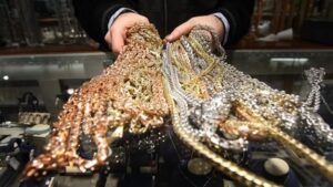 Ювелирный магазин в Волгоградской области ограбили на 5 млн рублей
