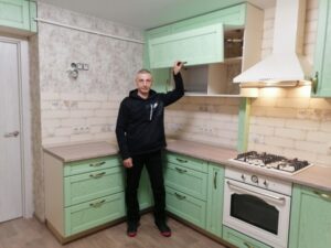Волгоградец: «Мечтал стать хоккеистом, но нашел призвание в мебельной отрасли»